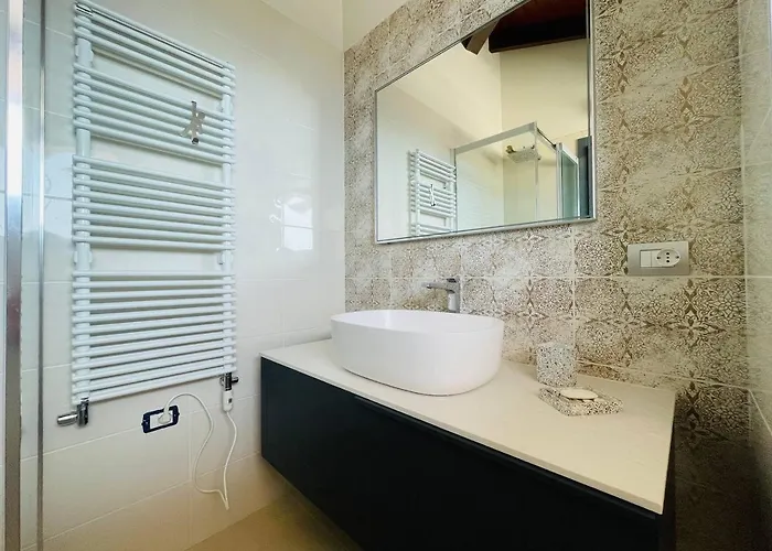 Apartament с террасой и видом на озеро в стрезе Stresa