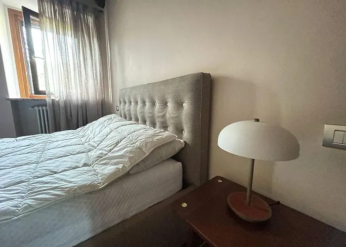 Apartament с террасой и видом на озеро в стрезе Stresa