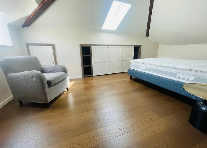 с террасой и видом на озеро в стрезе * 스트레사