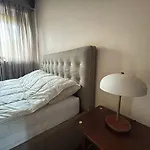 Апартаменты с террасой и видом на озеро в стрезе Стреза